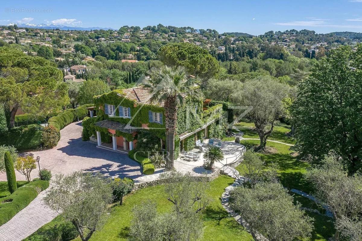 Maison à MOUGINS