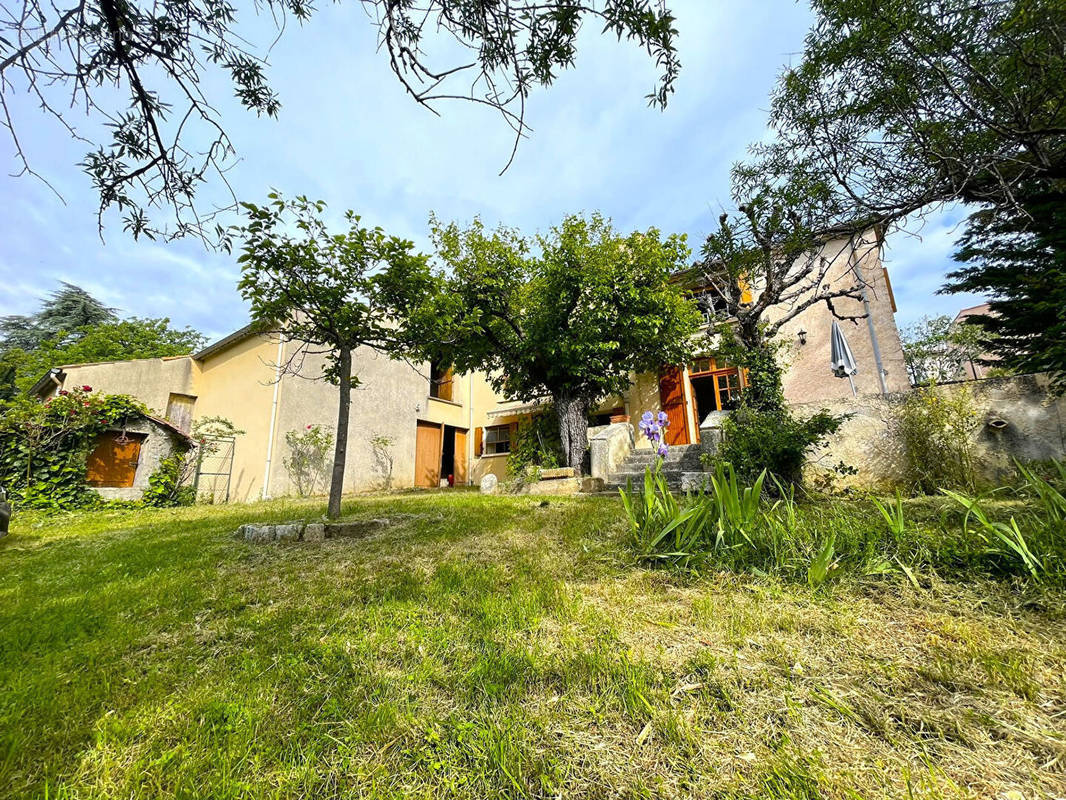 Maison à SAINT-ETIENNE-LES-ORGUES