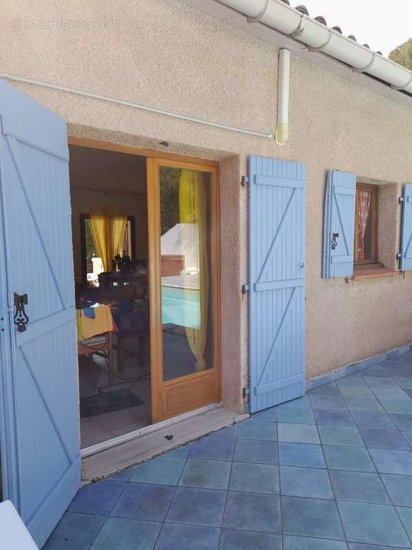 Appartement à CASTELLAR