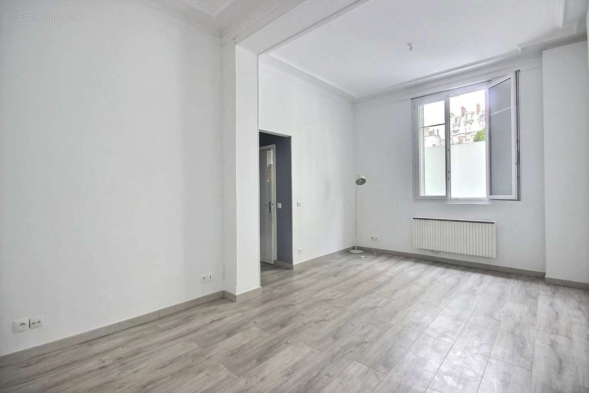 Appartement à BOIS-COLOMBES