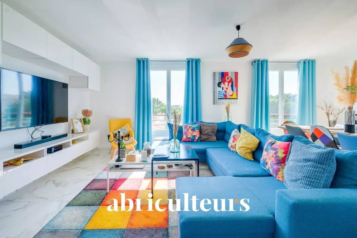 Appartement à MARSEILLE-4E