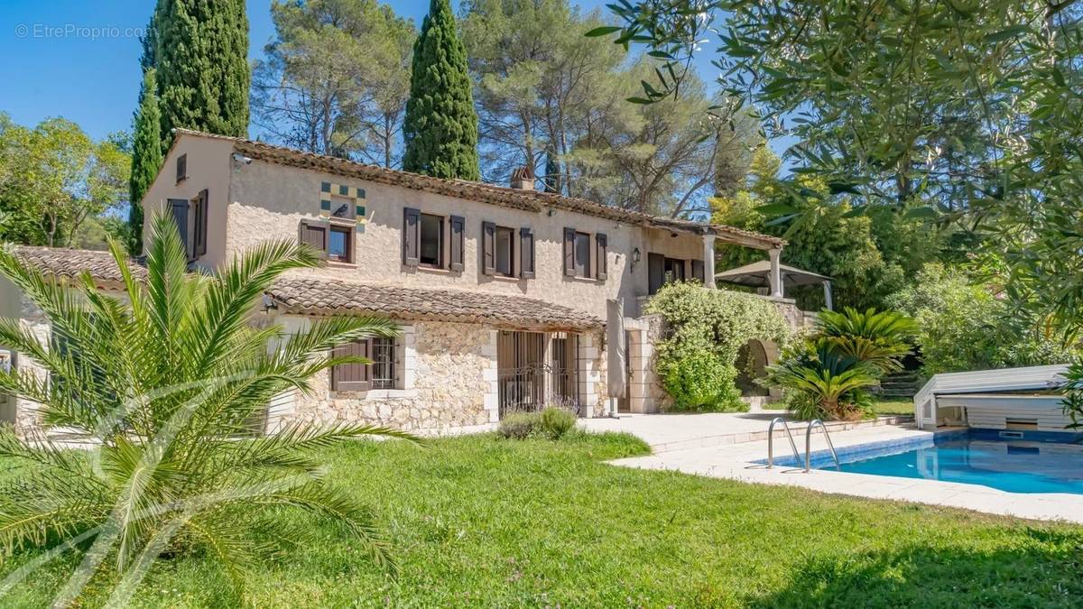 Maison à MOUGINS