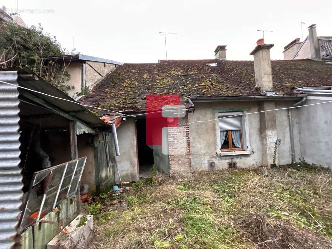 Maison à VENDEUVRE-SUR-BARSE