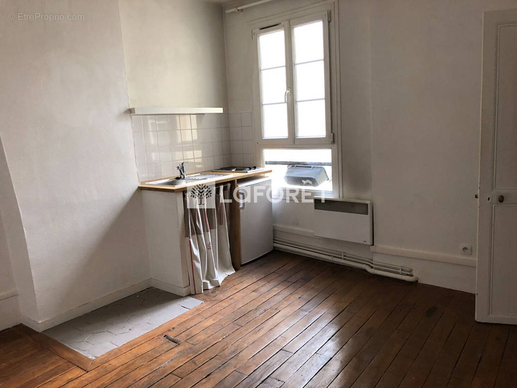 Appartement à PARIS-14E