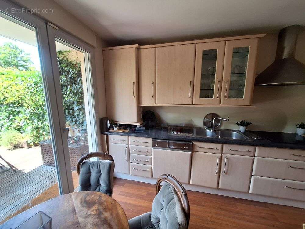 Appartement à SAINTE-FOY-LES-LYON