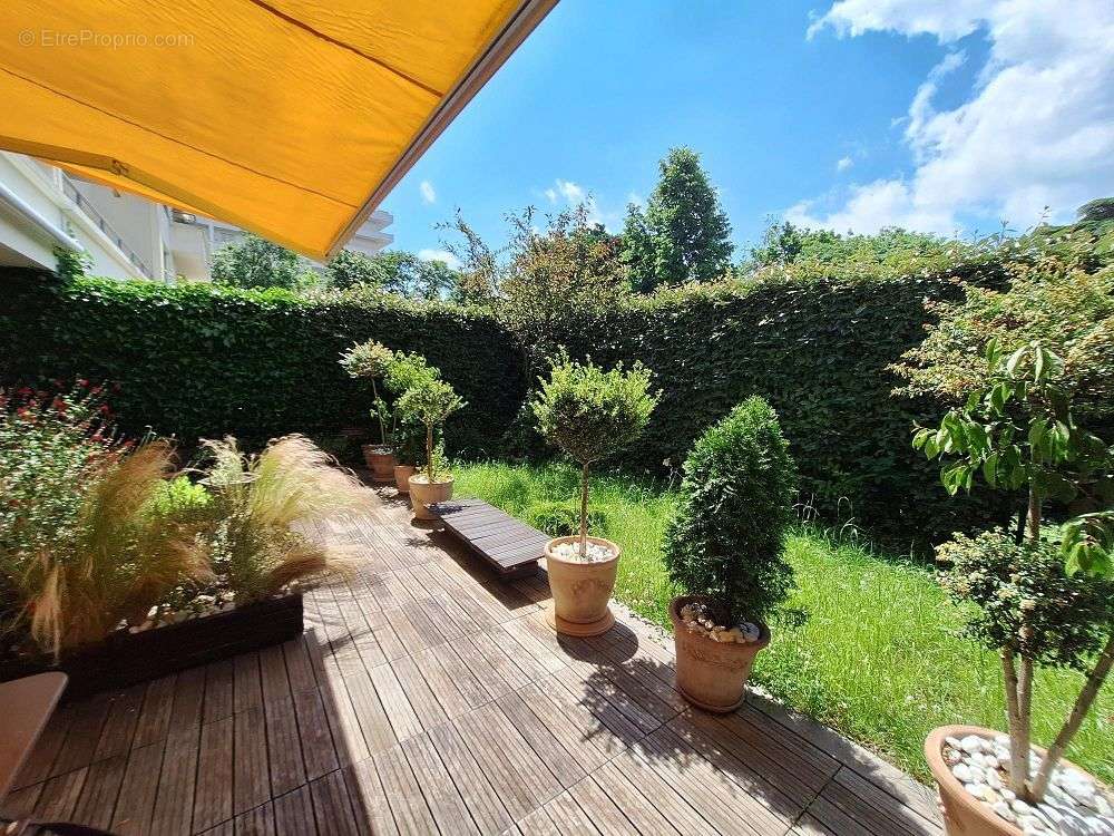 Appartement à SAINTE-FOY-LES-LYON