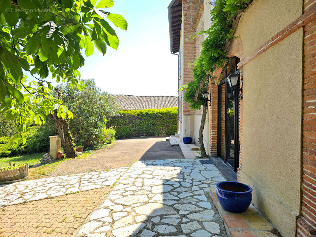 Maison à LA SALVETAT-BELMONTET