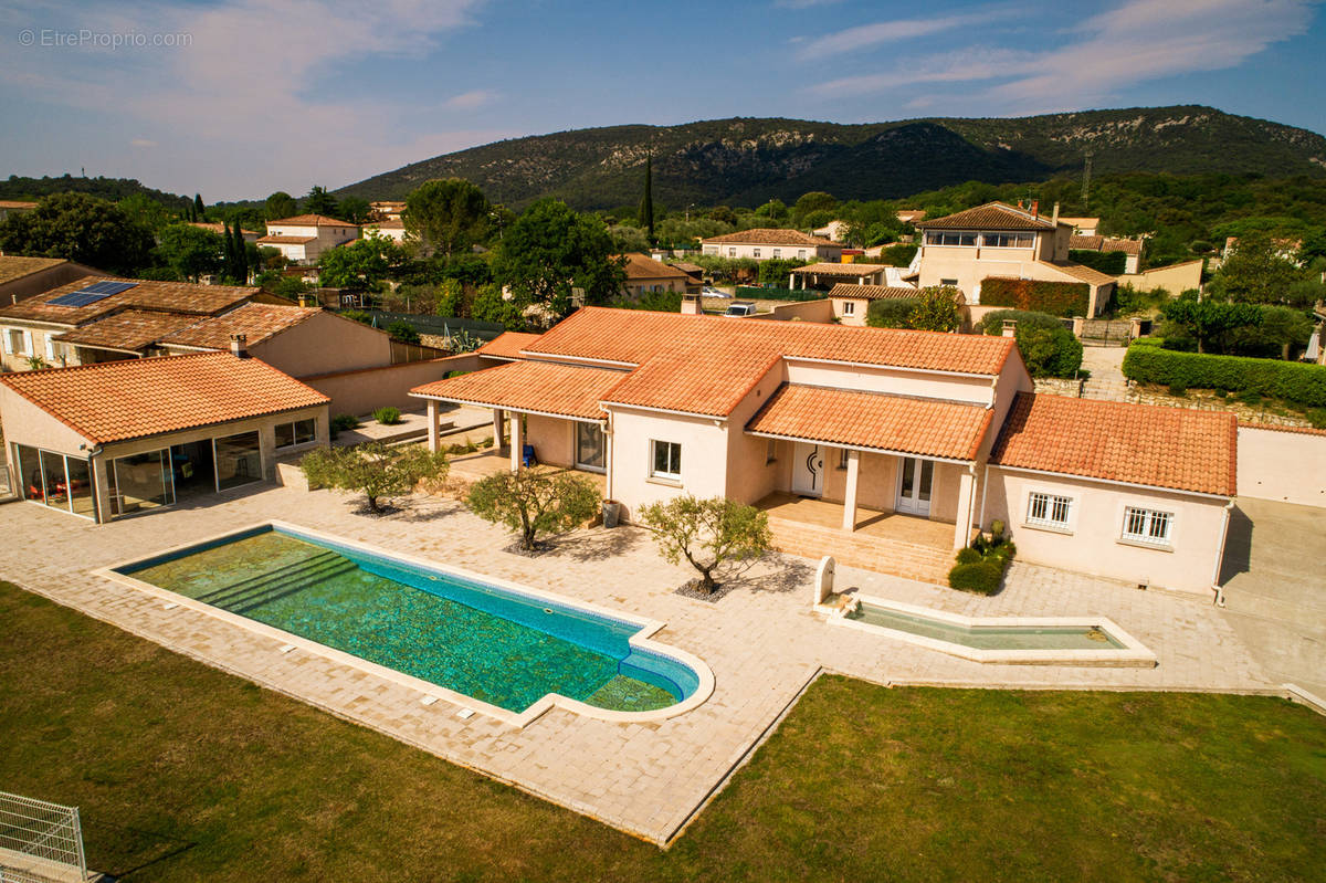 Maison à QUISSAC