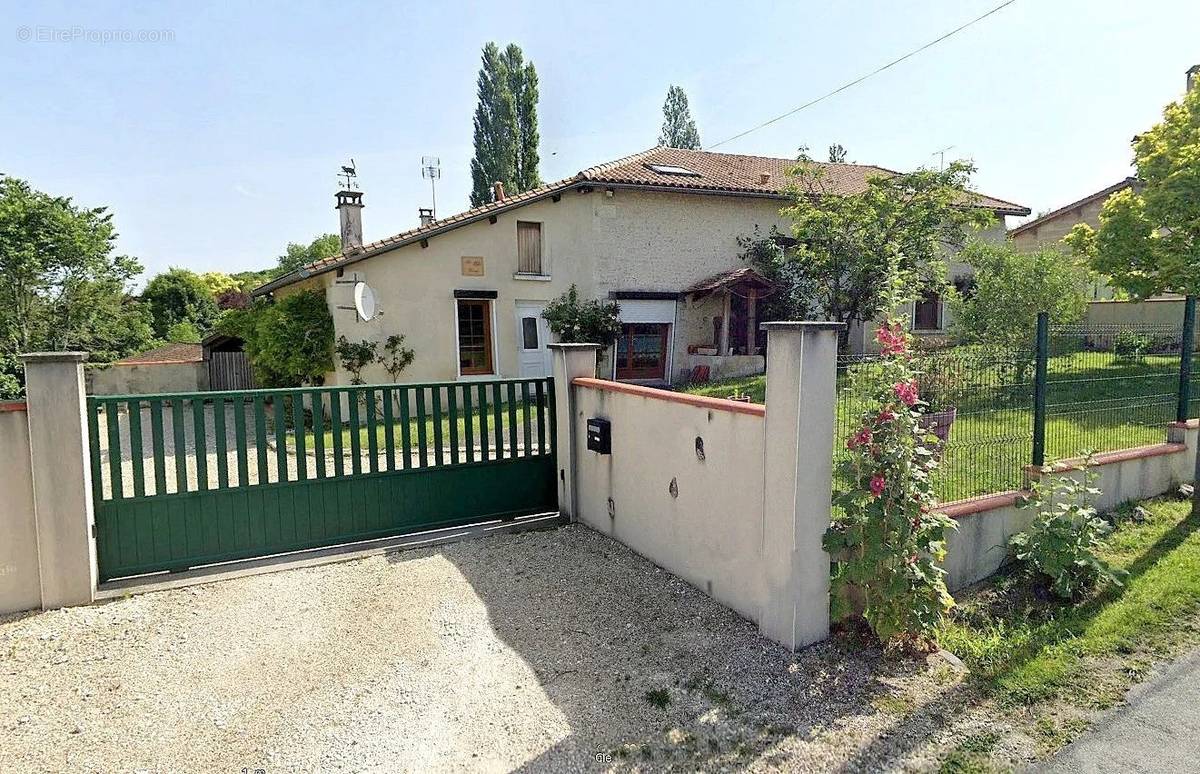 Maison à CHALAIS