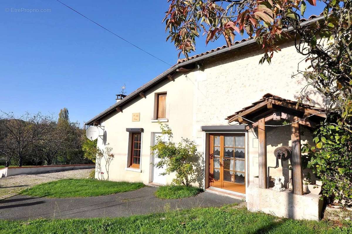 Maison à CHALAIS