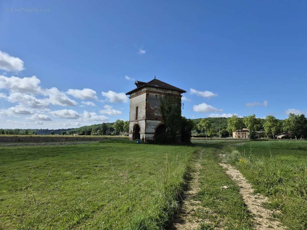 Maison à BEAUMONT-DE-LOMAGNE