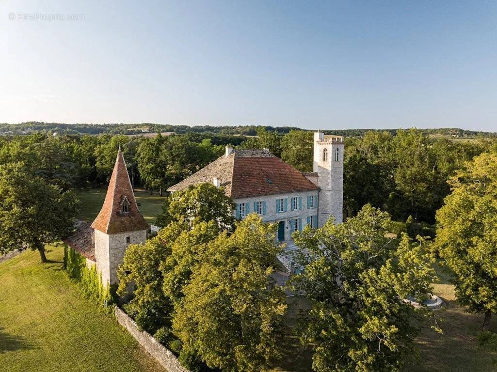 Maison à MONTCUQ