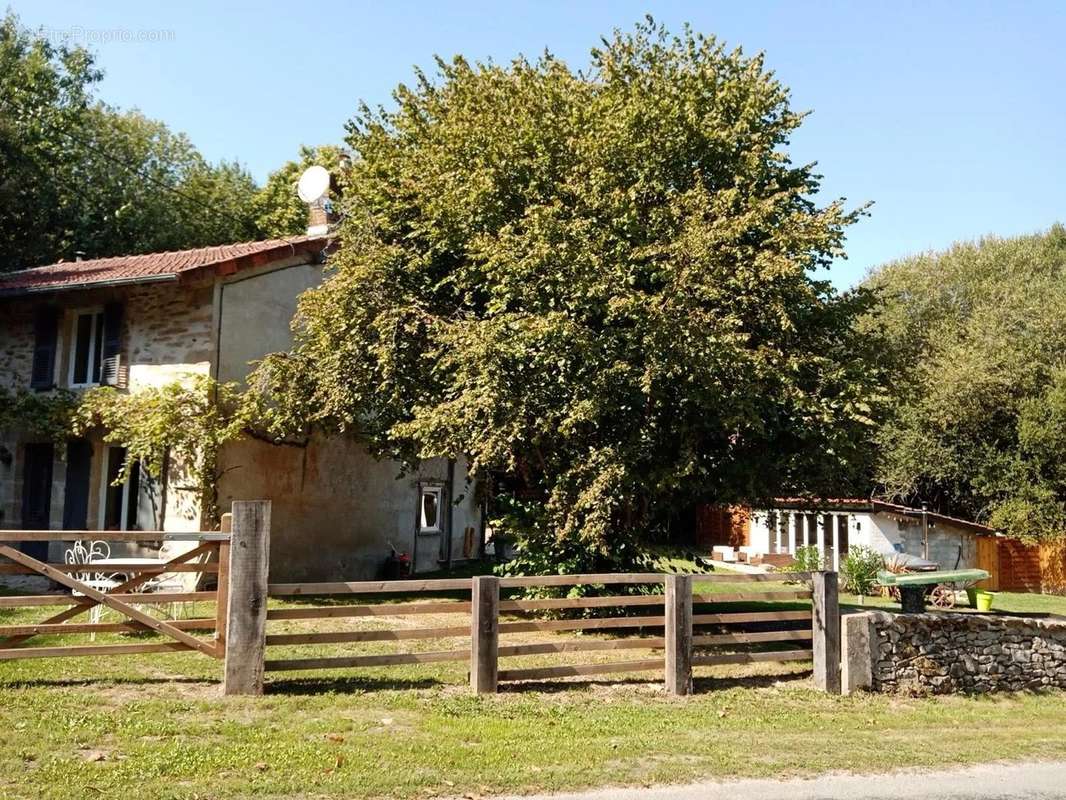 Maison à CHAMBORET