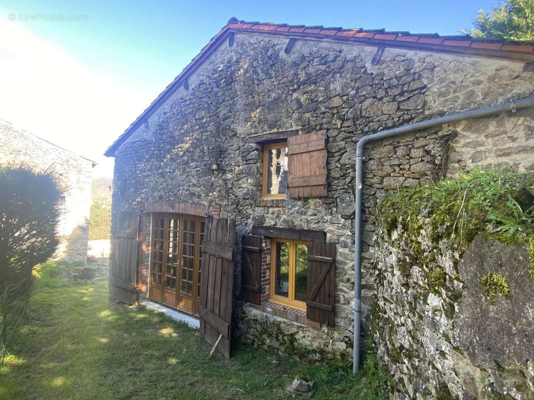 Maison à MAGNAC-LAVAL