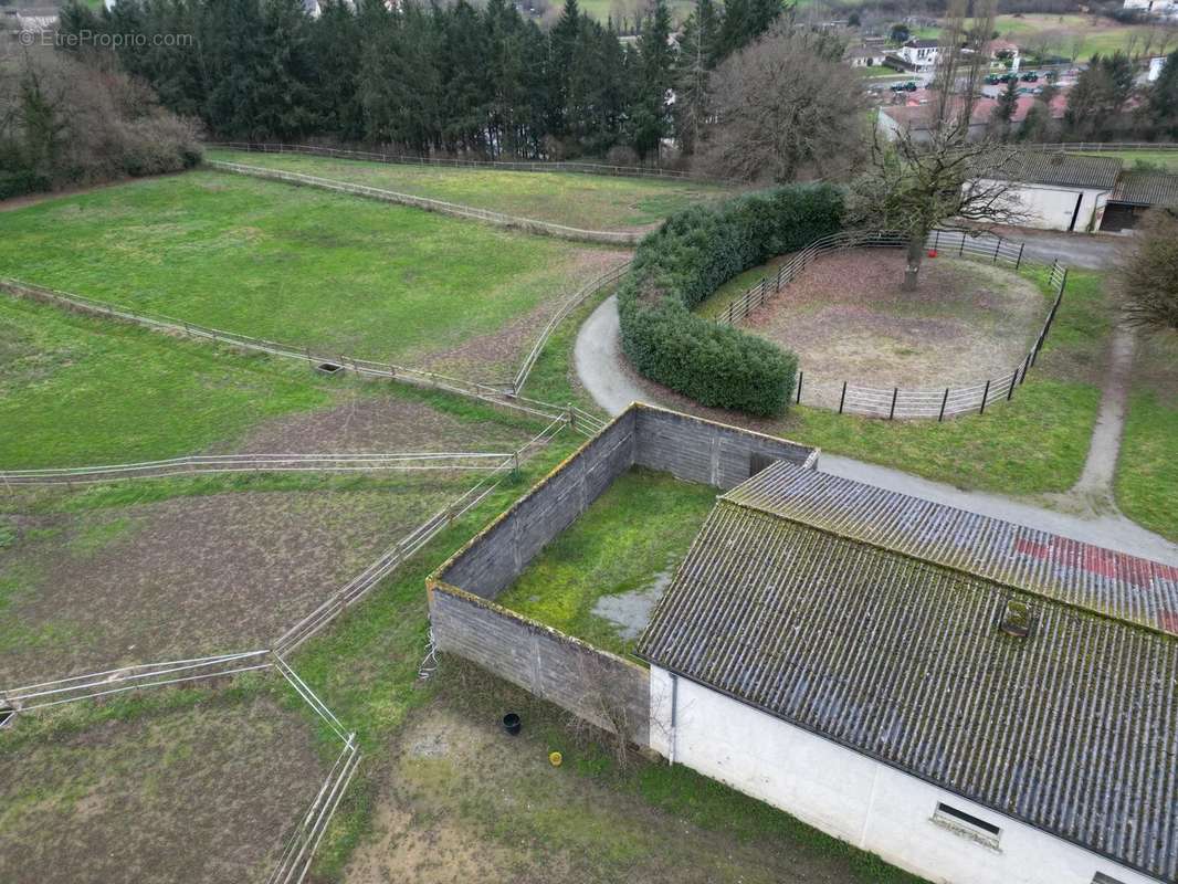 Maison à LE DORAT