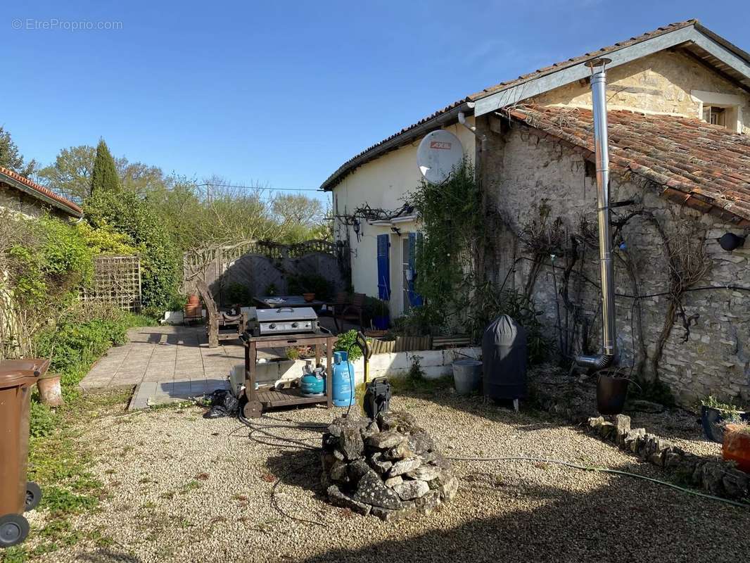 Maison à SAINT-MARTIN-L&#039;ARS