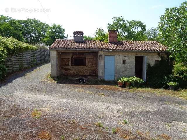 Maison à VERTEUIL-SUR-CHARENTE