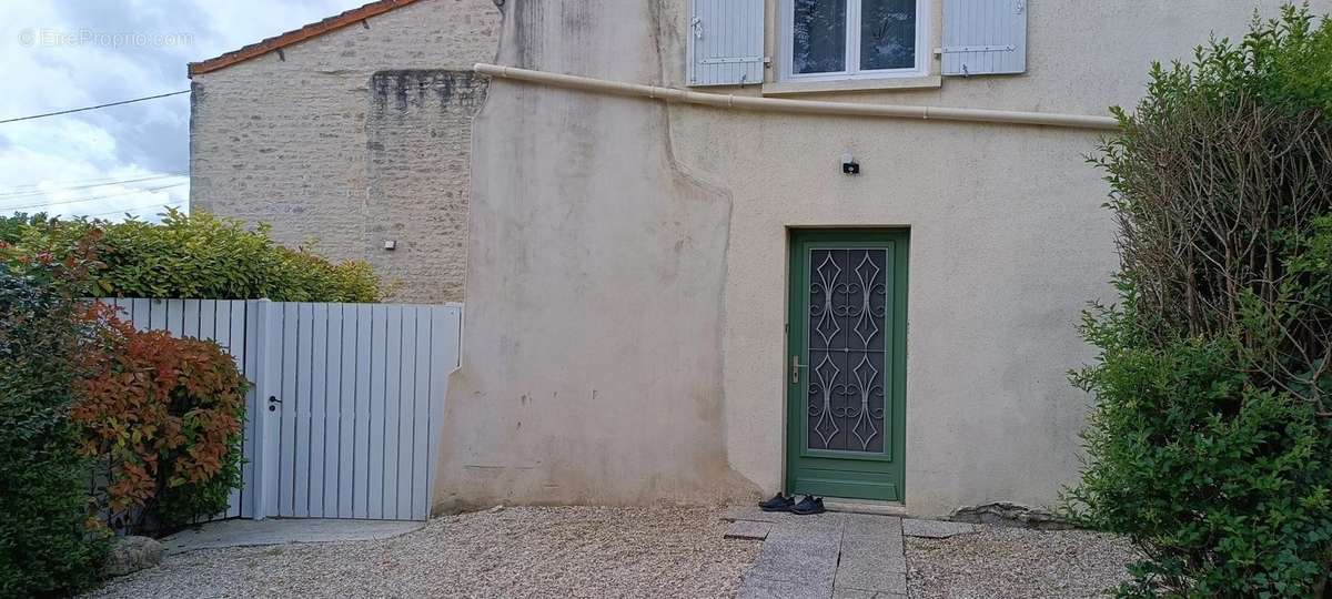 Maison à CHARME