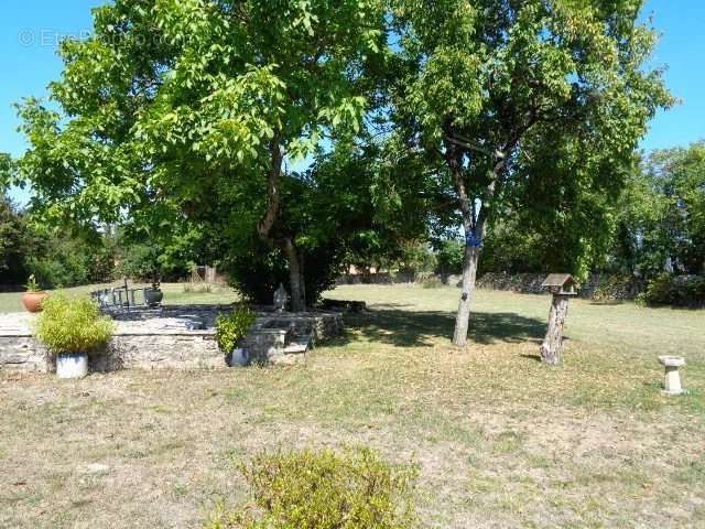 Maison à CHEF-BOUTONNE