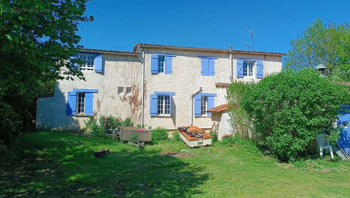 Maison à VERTEUIL-SUR-CHARENTE