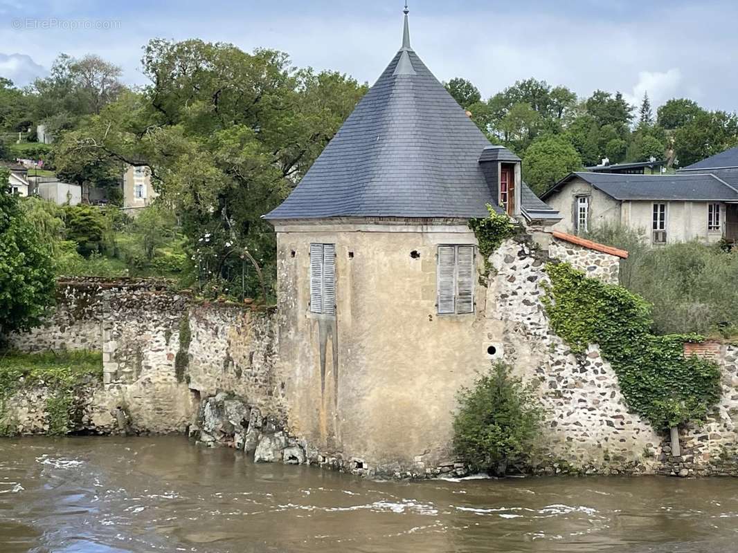 Maison à L&#039;ISLE-JOURDAIN