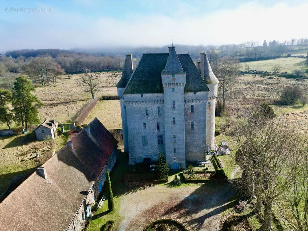 Maison à AUBUSSON