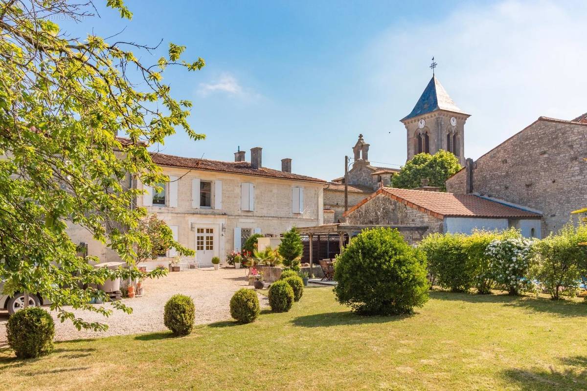 Maison à ROUILLAC