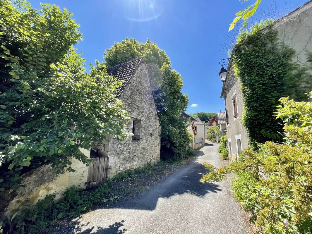 Maison à FRAYSSINET