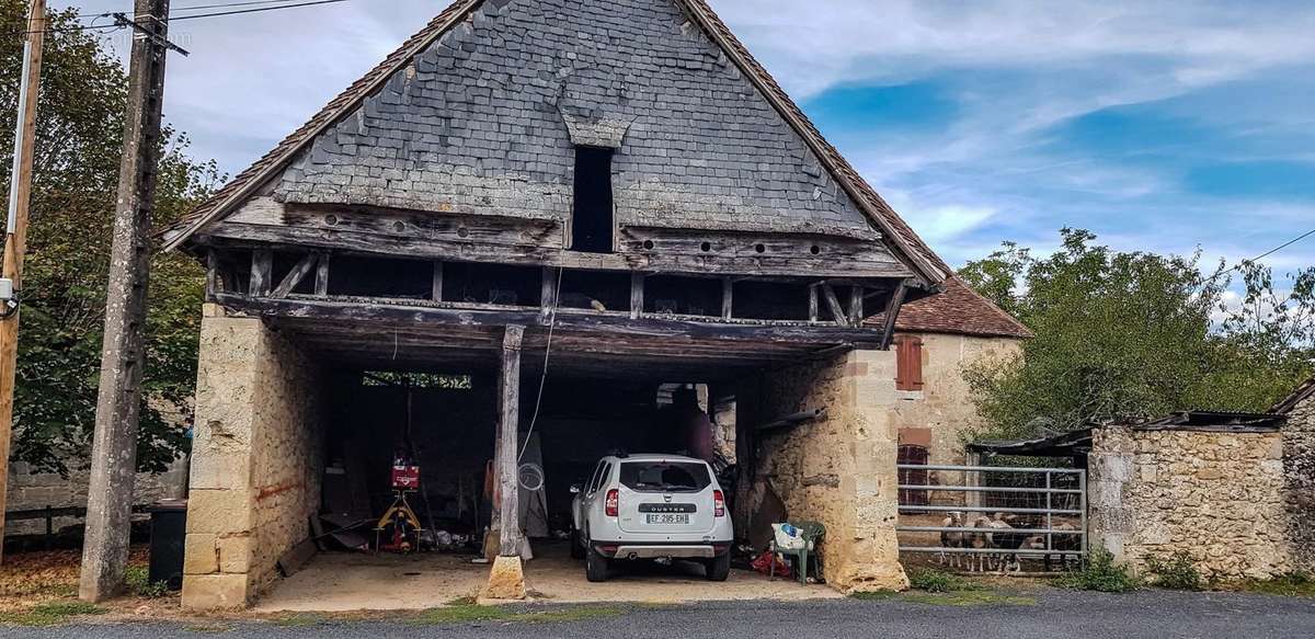 Maison à BEAULIEU-SUR-DORDOGNE