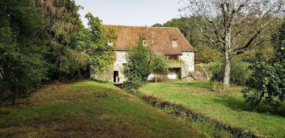 Maison à BEAULIEU-SUR-DORDOGNE