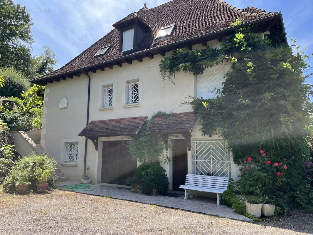 Maison à CARENNAC