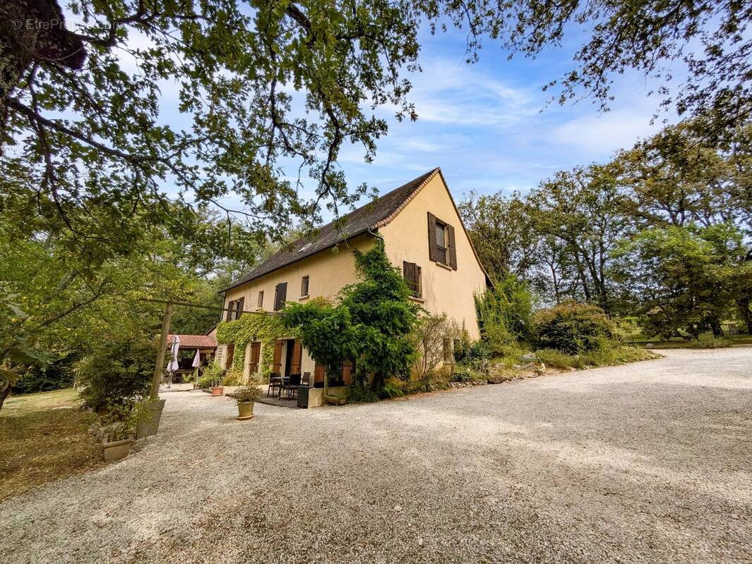 Maison à GOURDON