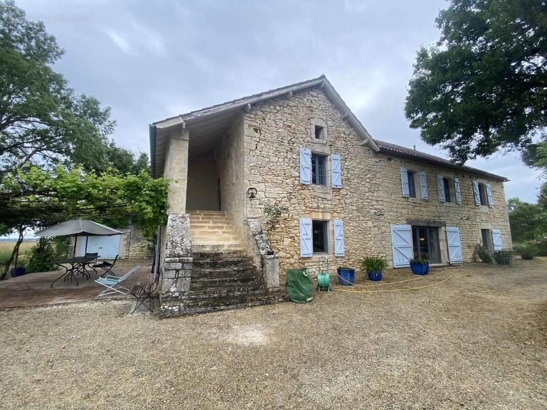 Maison à CAHORS