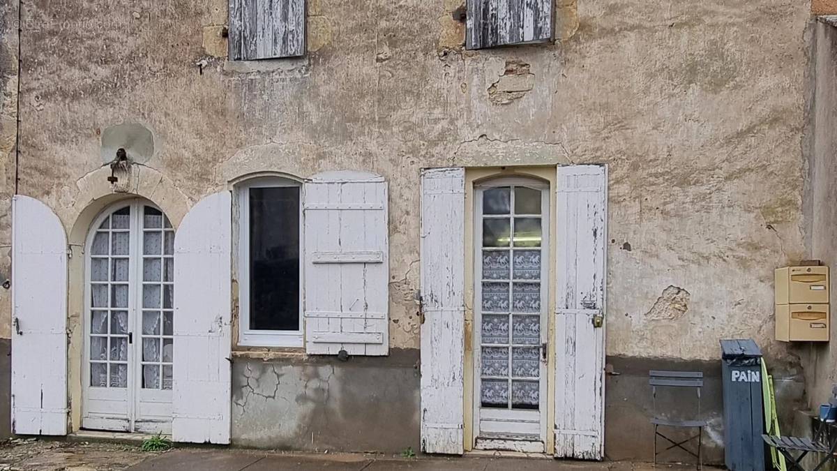 Maison à CASTILLON-LA-BATAILLE