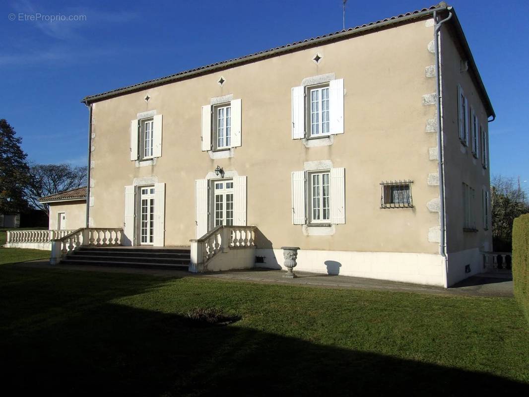 Maison à VILLENEUVE-DE-DURAS