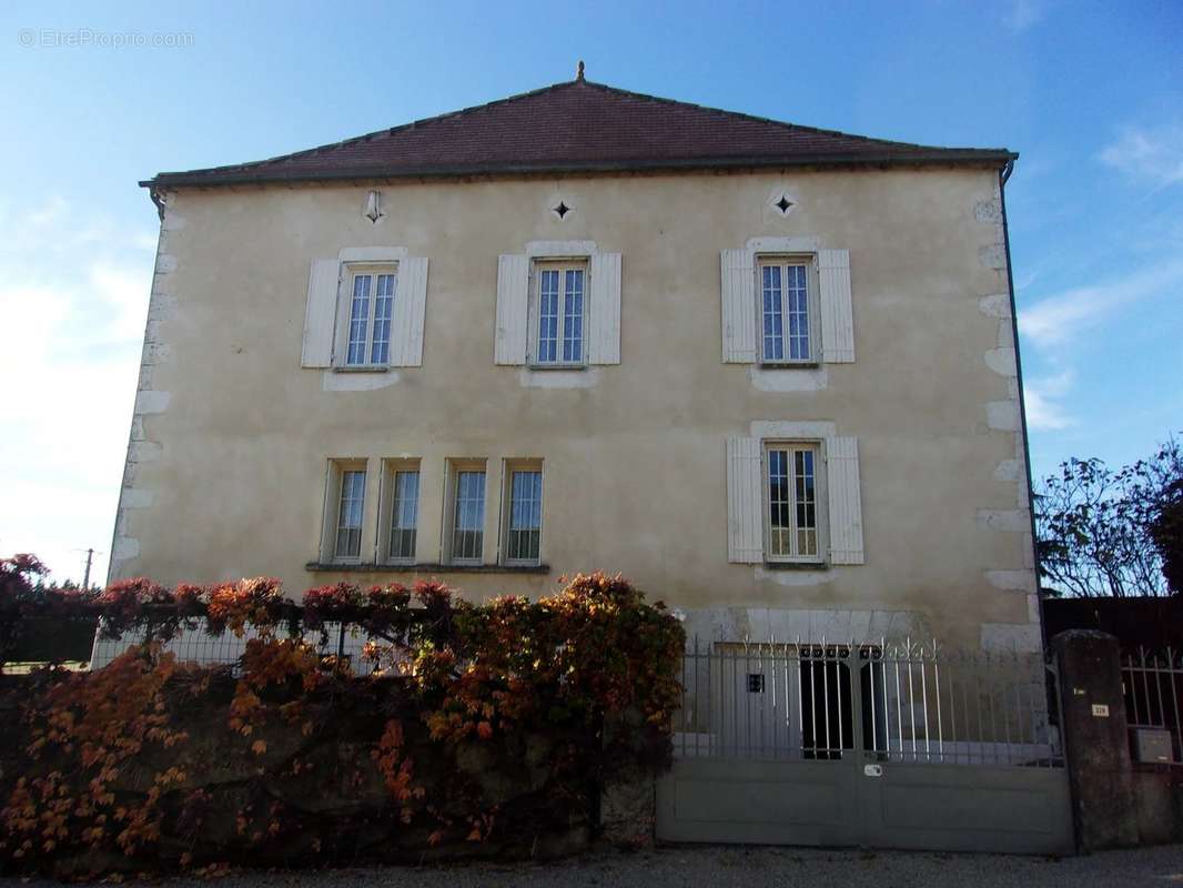 Maison à VILLENEUVE-DE-DURAS