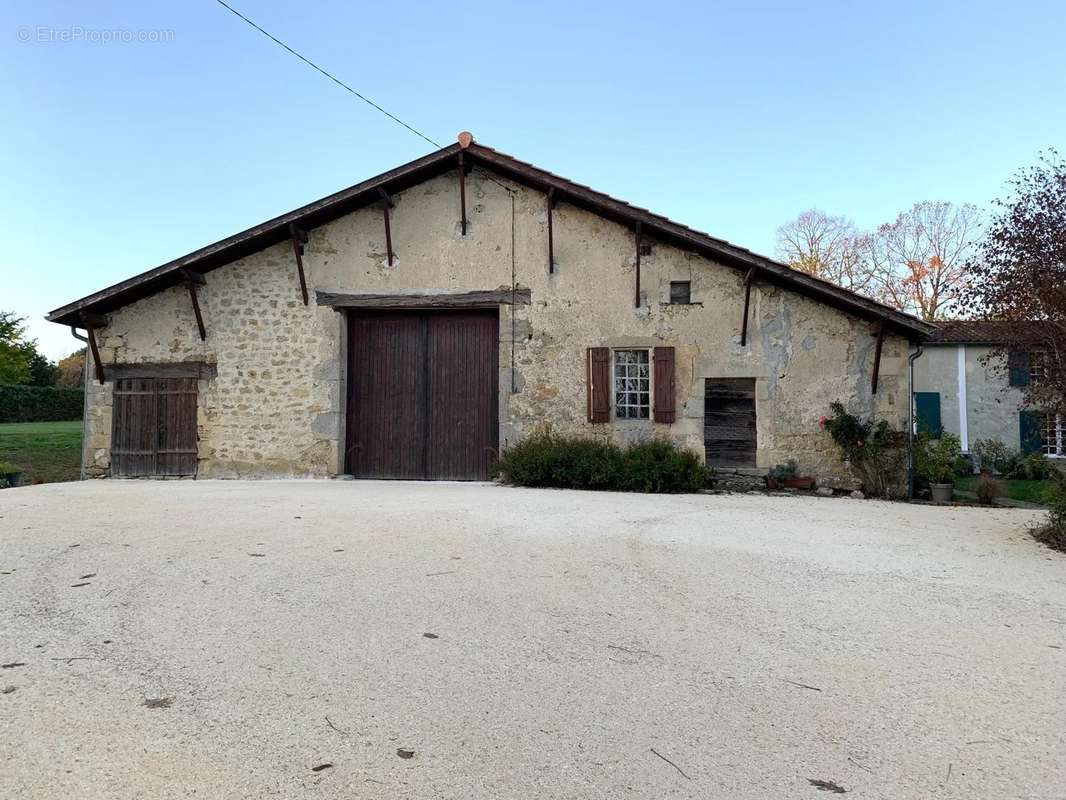 Maison à SAUVETERRE-DE-GUYENNE