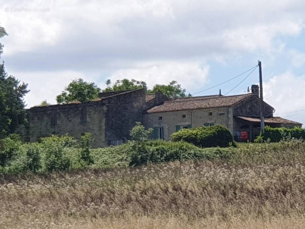 Maison à SAUVETERRE-DE-GUYENNE