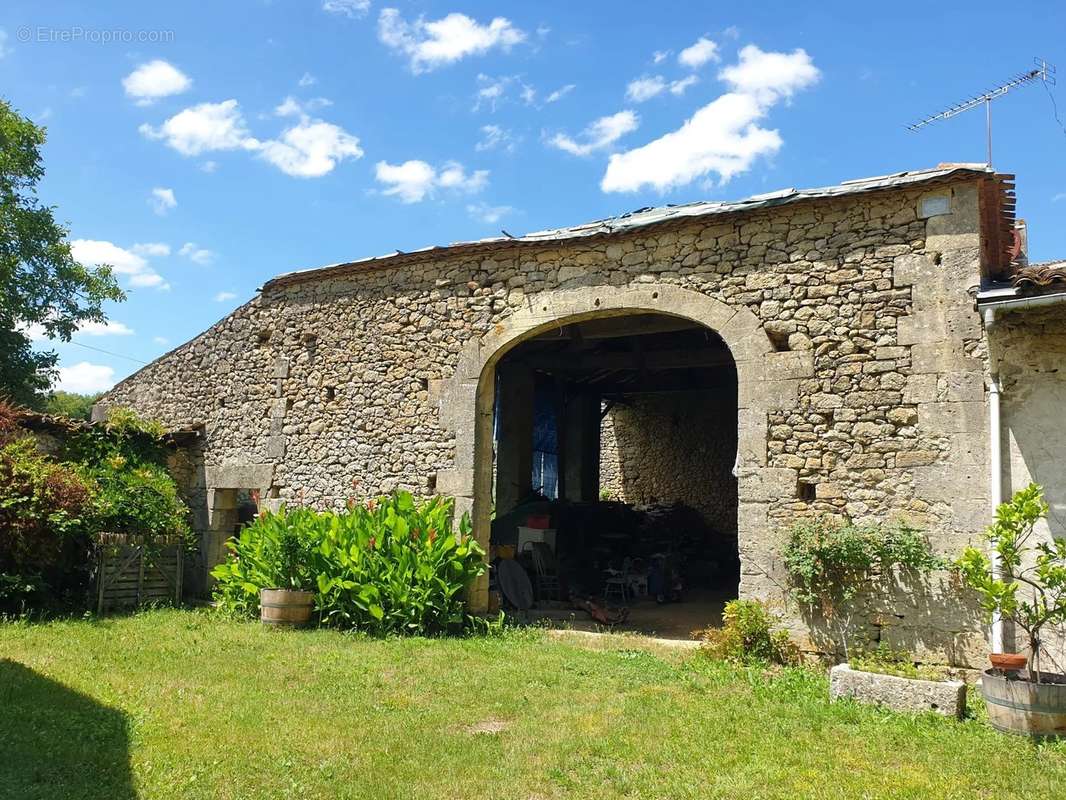 Maison à SAUVETERRE-DE-GUYENNE