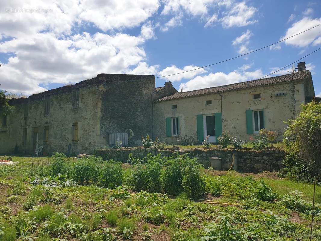 Maison à SAUVETERRE-DE-GUYENNE