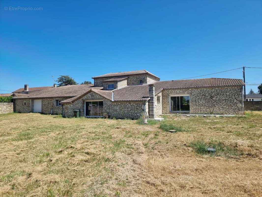 Maison à SAUVETERRE-DE-GUYENNE