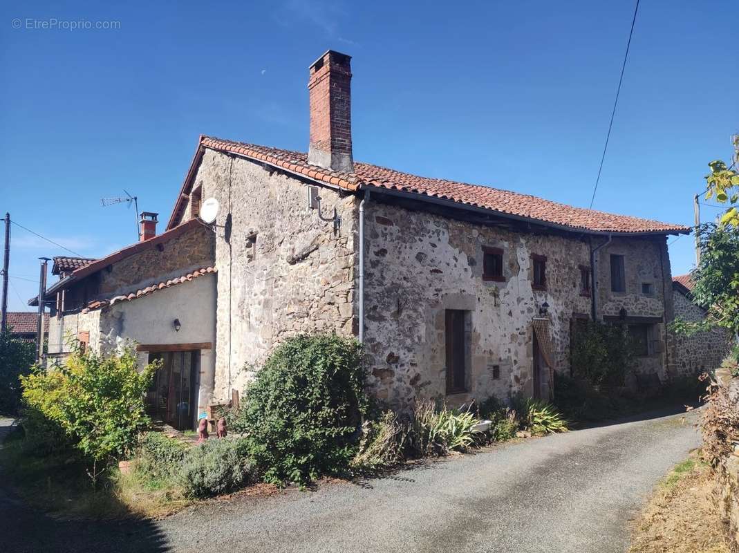 Maison à SAINT-AUVENT