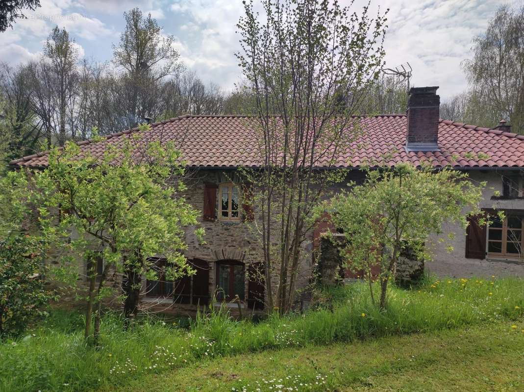 Maison à CUSSAC