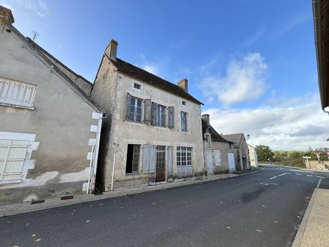 Maison à MONTMORILLON