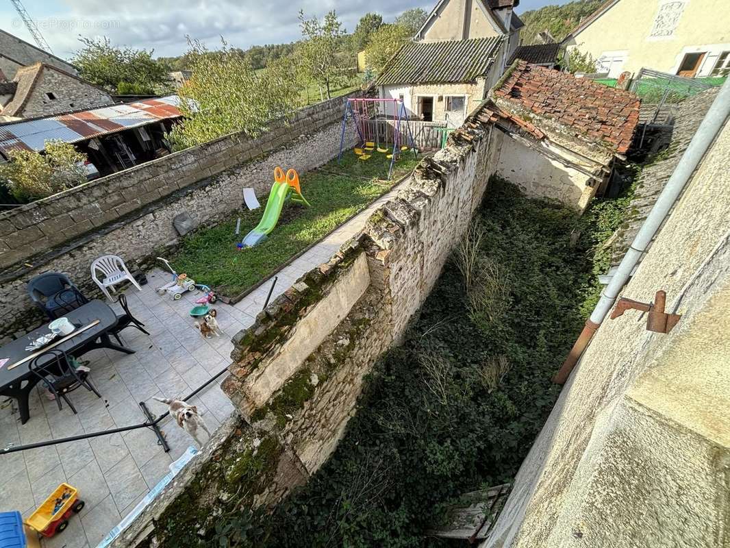 Maison à MONTMORILLON