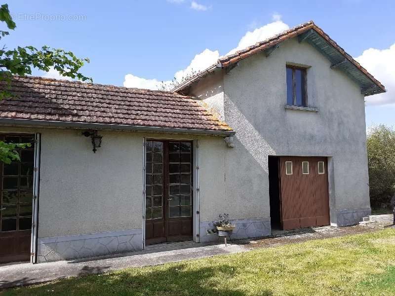 Maison à NERIGNAC