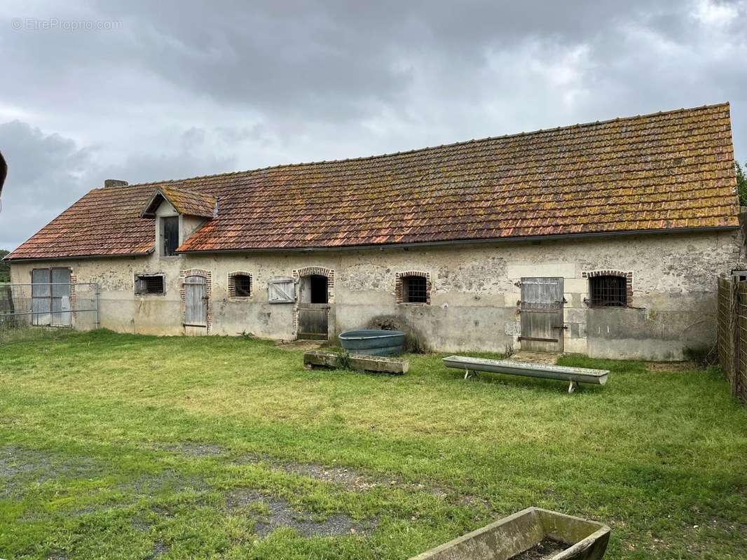 Maison à SAINT-LEOMER