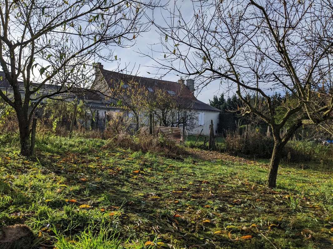 Maison à BRIGUEIL-LE-CHANTRE