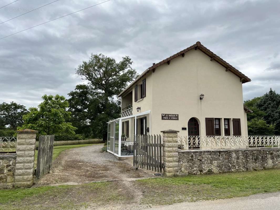 Maison à BRIGUEIL-LE-CHANTRE