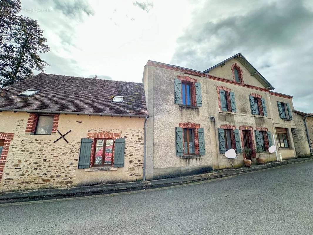 Maison à JOUAC